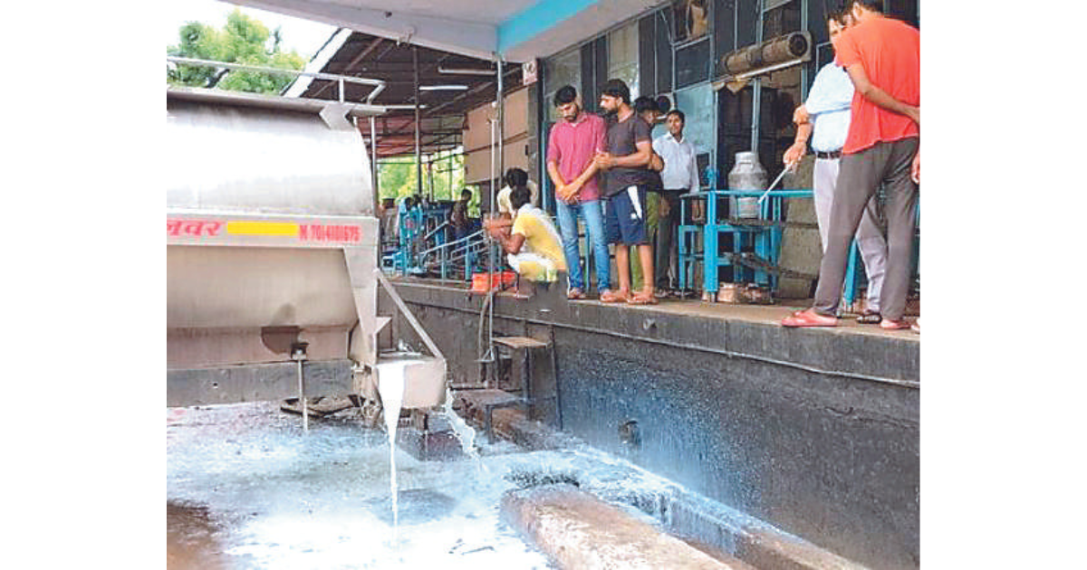 5,400 litres of adulterated milk found in Alwar Dairy